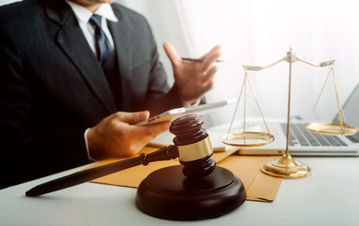 Đồng thừa kế tự ý bán di sản thừa kế có hợp pháp?